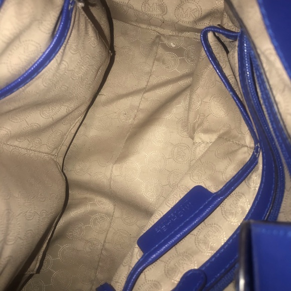 Michael Kors purse - Picture 2 of 2